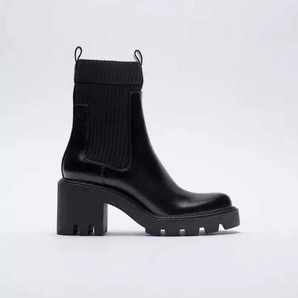 ZARA Chunky Track Sole Sock Chelsea Leather Boots Black Sz 8 - Picture 1 of 8